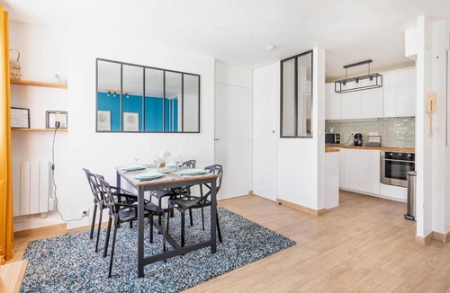 Bailly-Romainvilliers Apartment | Séjour magique à 10 min de Disneyland- Appartement cosy avec terrasse & parking privé