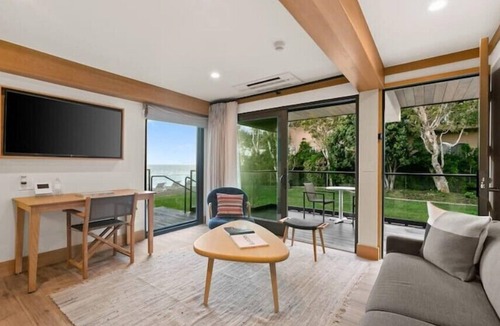 Eastern Malibu Apartment | SA Beach by Stay Awhile Villas