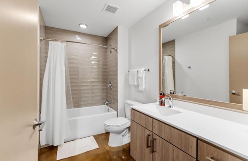 Warehouse District Apartment | Sable 304 - Alcove