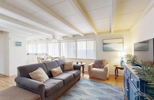 Pierpont Bay House | Sailaway Cabin