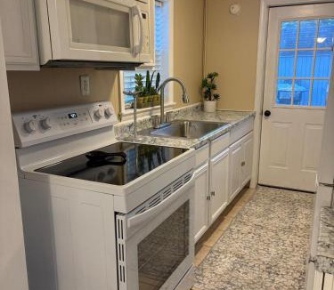 Chincoteague Apartment | Sandpiper Retreat Chincoteague Island APT-B
