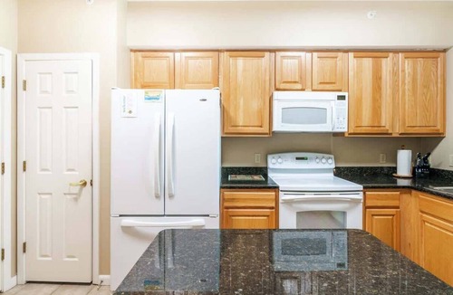 Gulfport Condo | Sandy Toes Suite