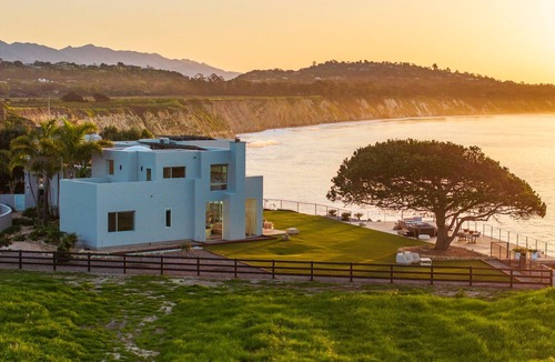 Santa Barbara House | Santa Barbara Oceanfront Luxury + Beach Access