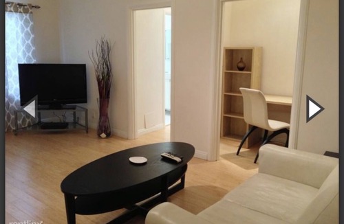 North of Montana House | Santa Monica 1 Bedroom 1 Bath Prime Location