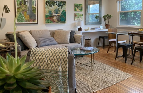 Sunset Park Apartment | Santa Monica - Garden Setting - Relax & Enjoy!