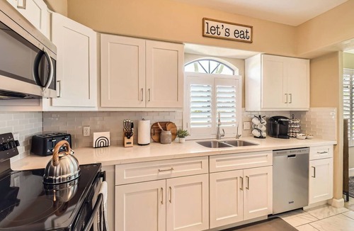 North Scottsdale Condo | Scottsdale 3BR Kierland Condo—Pool, Hot Tub, TPC