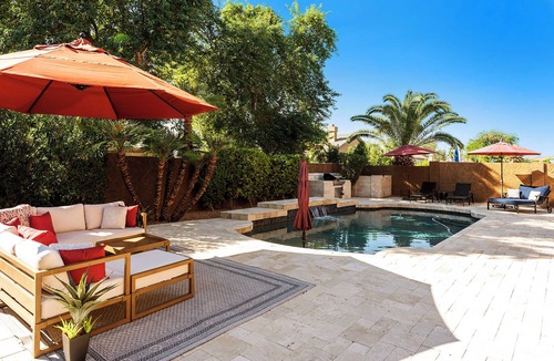 Kierland House | Scottsdale Retreat - Walk to Dining & Shopping