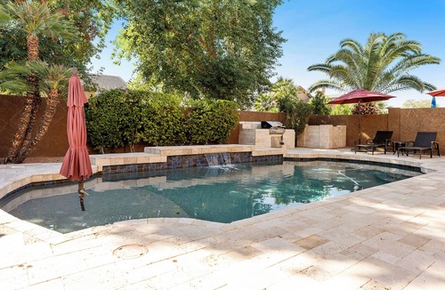 Kierland House | Scottsdale Retreat - Walk to Dining & Shopping