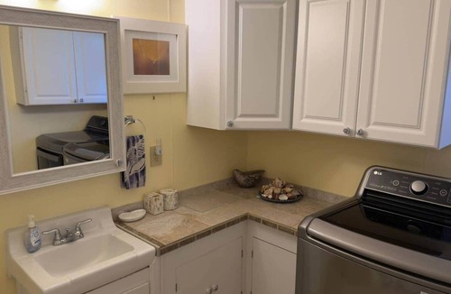 Hollywood House | Sea Glass Beach House, Steps to Beach & Harbor, Sleeps 10