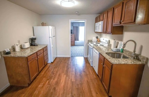 Mashpee Apartment | Sea Mist Resort - 1 Bedroom