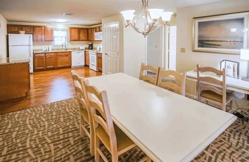 Mashpee Apartment | Sea Mist Resort - 2 Bedroom
