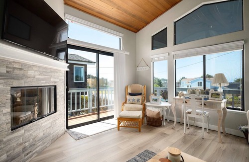 Marine Terrace House | Sea'Scape : 2 BR, 2 BA House in Cambria, Sleeps 4