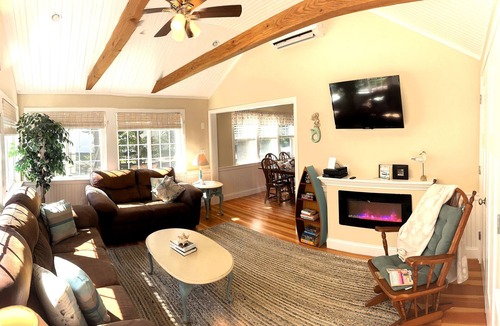 Campground Landing House | Seaclusion~ New! Bayside Beach Retreat for 2-6