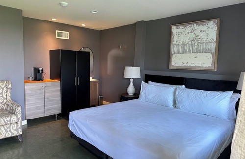 Provincetown Hotel | Seaglass Inn Provincetown