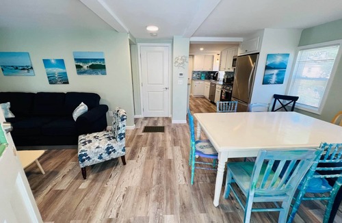 Plymouth House | SeaGlass Walk to Beach, Firepit, Ext Shower, Pets
