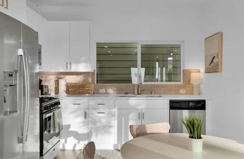 Mussel Shoals House | Seaside Hideaway in Mussel Shoals
