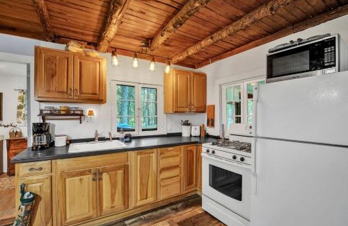 Hazelhurst House | Secluded Cabin Nestled Amidst Trees and Fire Pit Provided in Hazelhurst, Wisconsin