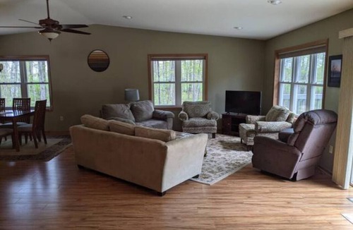 Egg Harbor House | Secluded Home in Central Door County