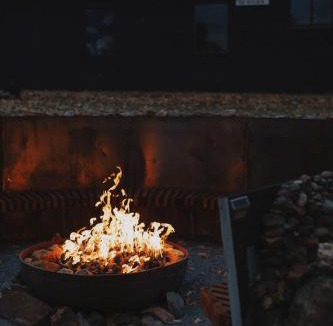 Dunlap House | Secluded rustic 2-bedroom cabin on nature retreat