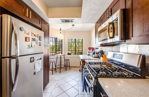 Palm Springs Apartment | Second-floor condo with gorgeous view, pool, hot tub & tennis - 2 dogs OK
