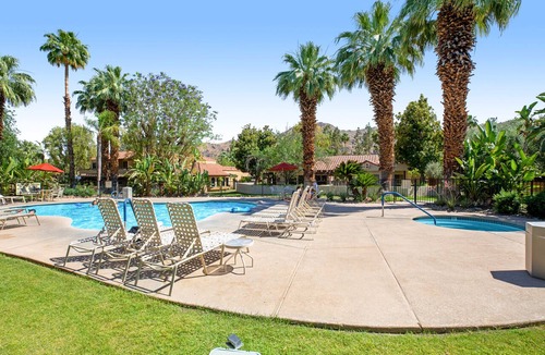 Palm Springs Apartment | Second-floor condo with gorgeous view, pool, hot tub & tennis - 2 dogs OK