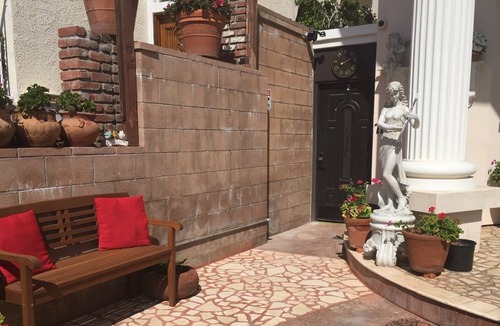 North of Montana House | SECOND FLOOR of Santa Monica Luxury Roman Villa