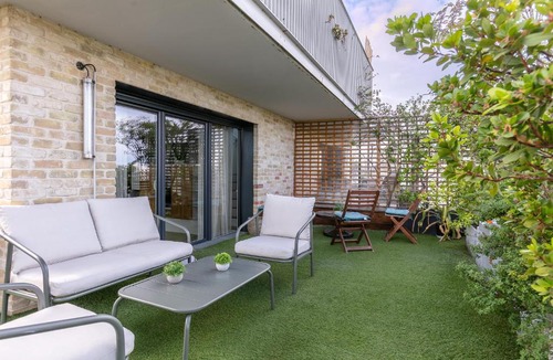 Saint-Ouen Apartment | Seine et Parc by So Homy - 3 Bed Room - 6 People