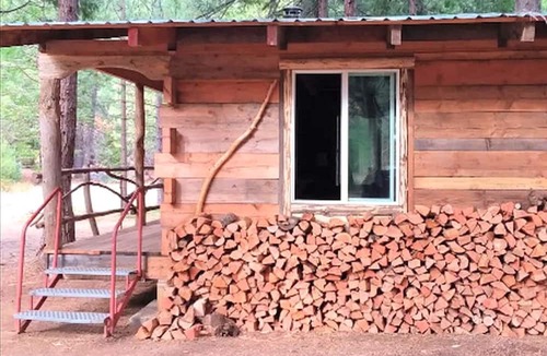 Nevada City Cabin | Serene Cabin Getaway with a Charcoal BBQ near Tahoe National Forest, California