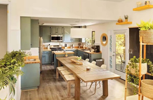 Blue Jay House | Serene Cabin w EV charger & Near Arrowhead Village