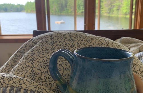 Hayward House | Serene Seeley Lakehouse (close to Hayward and Cable alike)