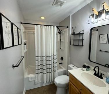 Ocean Springs House | Serenity Cottage