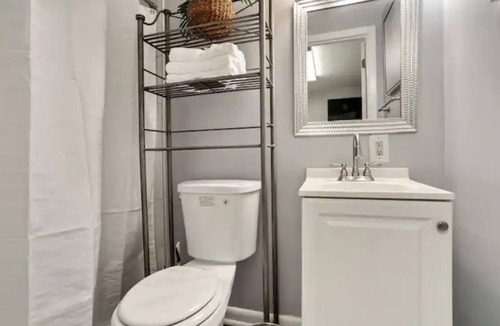 Algiers Point Apartment | Serenity Pointe - Close to everything