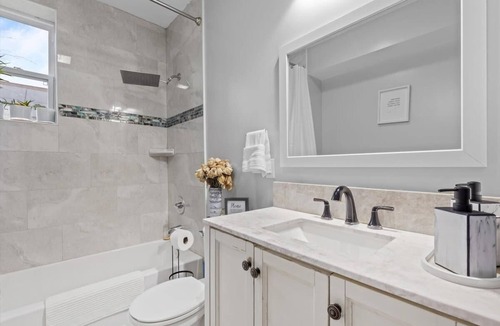 Coral Hills House | Short Drive to Capitol Hill-Convenient MD Homestay