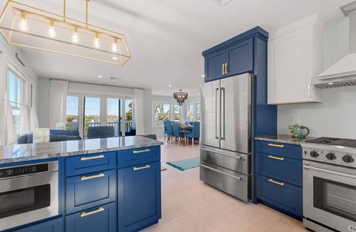 East Orleans House | Short Walk to Water, Mins to Nauset Beach, AC!