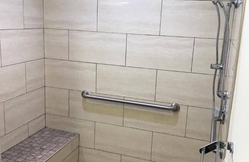 Arlington Hotel | Simply Home Inn & Suites