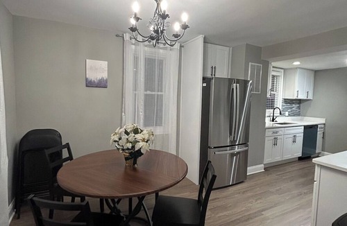 Silver Spring House | Single home, 4 beds, 2 baths