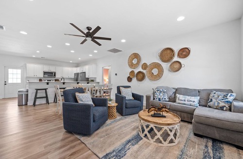 Surf Side Shores House | Single Story Home + 2 King Masters + Walk to Private Beach