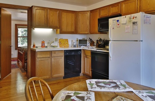 Sister Bay House | Sister Bay Parkview Beach Cottage #2