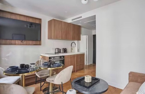 Hopital Saint-Louis Apartment | SITUATED IN A LIVELY AND AUTHENTIC PARISIAN NEIGHBORHOOD – LE MARAIS