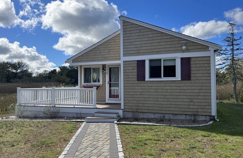 Orleans Cottage | Skaket Dream 2/10 mile to Beach!