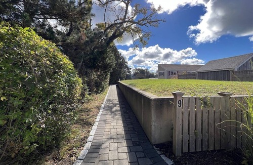 Orleans Cottage | Skaket Dream 2/10 mile to Beach!