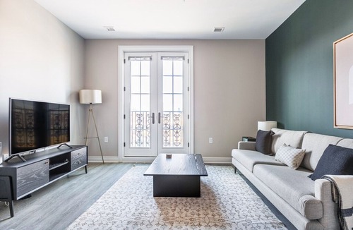 Hill East Apartment | Sleek Capitol Hill 1BR, w/ Gym, near metro by Blueground