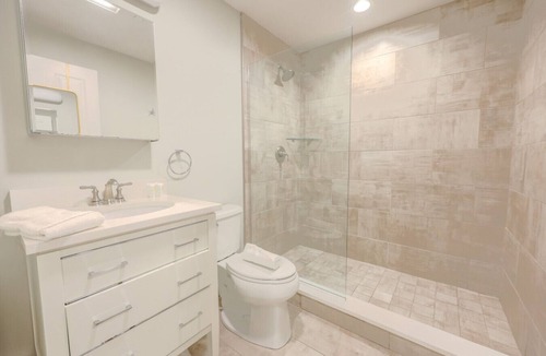 Boston Financial District Apartment | Sleek FIDI Studio | Close to Public Transit!