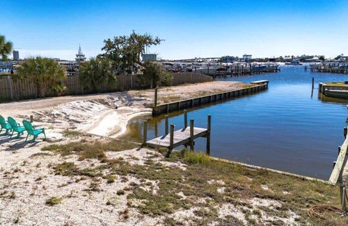 Orange Beach House | Sleeps 16|Boat dock &beach, Events, Firepit+Grill, Fishing