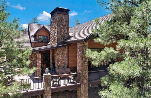 Heber House | Sleeps 20+ 7-Bed Forest Lodge 4.5-Acre Private Estate With Mountain Views!