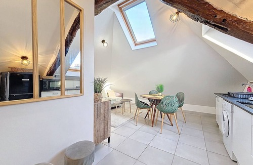 Annet-sur-Marne Apartment | Sleeps 6, close to Disney in 15 minutes and Paris in 25 minutes