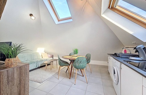 Annet-sur-Marne Apartment | Sleeps 6, close to Disney in 15 minutes and Paris in 25 minutes