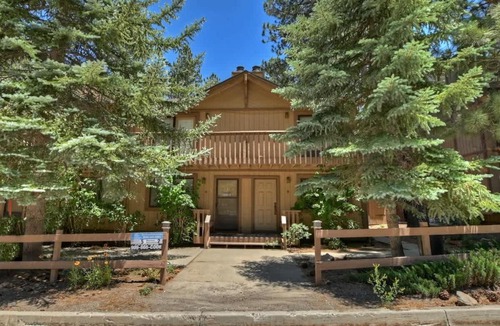 Summit Estates Apartment | Snowy Pines Summit