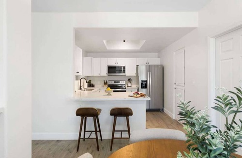 Central Scottsdale House | Solace - Community Pool & Gym -Walk to Restaurants