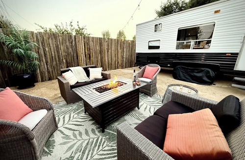 Solvang House | Solvang/Santa Ynez Chic Vintage RV Stay – Private, Peaceful, Star-Filled